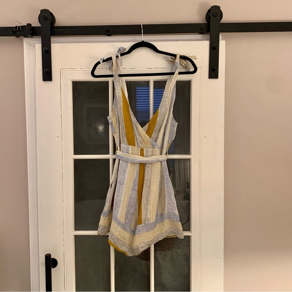 Like new Petal & Pup romper with tie waist and pockets. - Picture 6 of 7